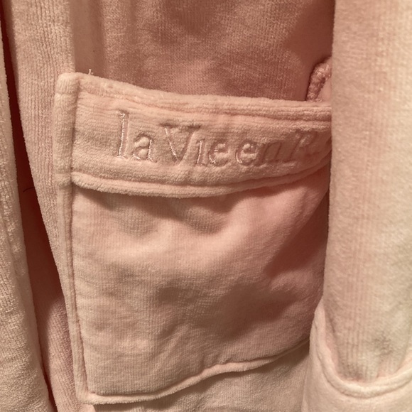 Brand new never worn la vie en rose luxury bath robe size large baby pink! - Picture 7 of 7
